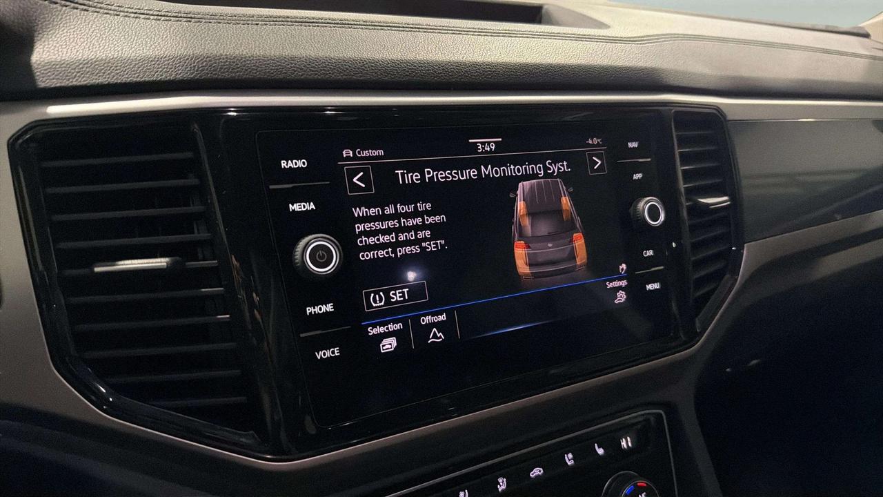 2021 Volkswagen Atlas EXECLINE R-LINE| AWD | PANO ROOF| CLEAN CARFAX Photo