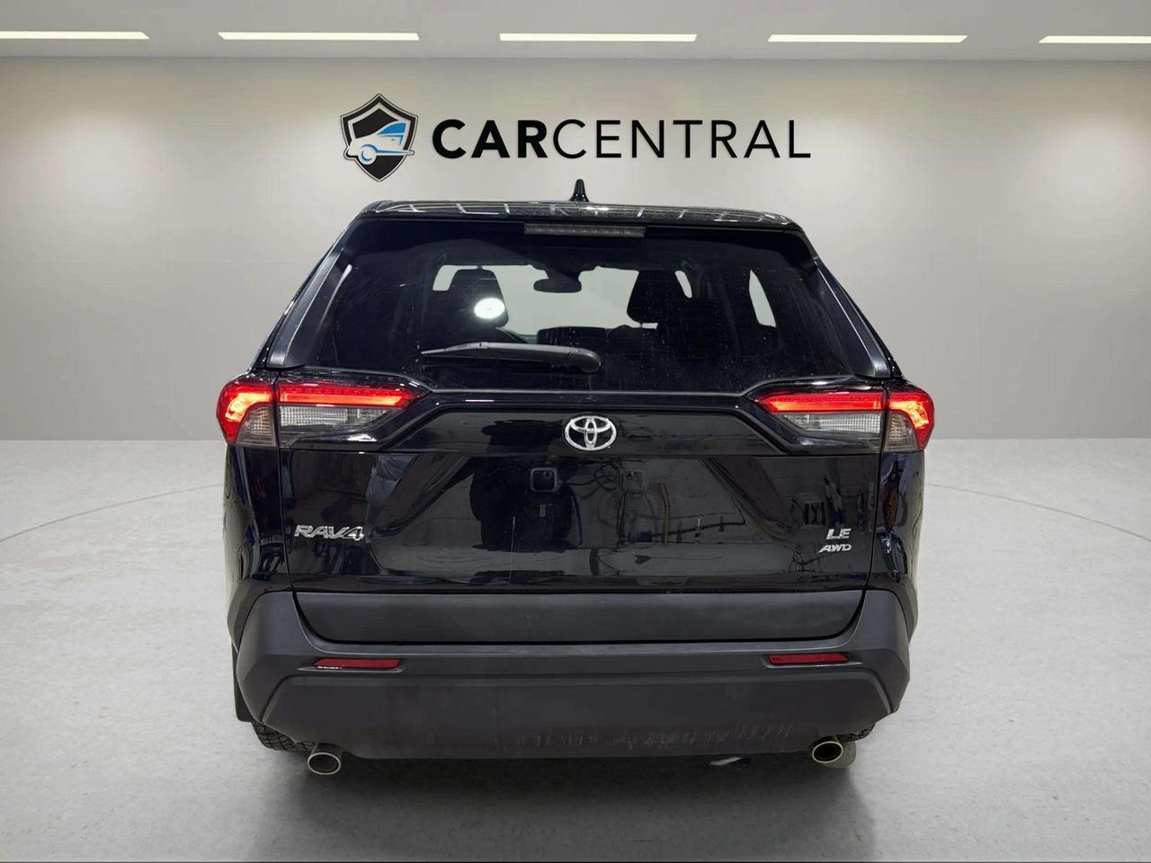 2023 Toyota RAV4 LE AWD | CARPLAY | LANE ASSIST | HEATED SEATS Photo