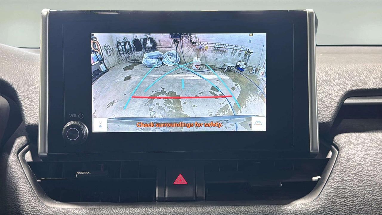 2023 Toyota RAV4 LE AWD | CARPLAY | LANE ASSIST | HEATED SEATS Photo