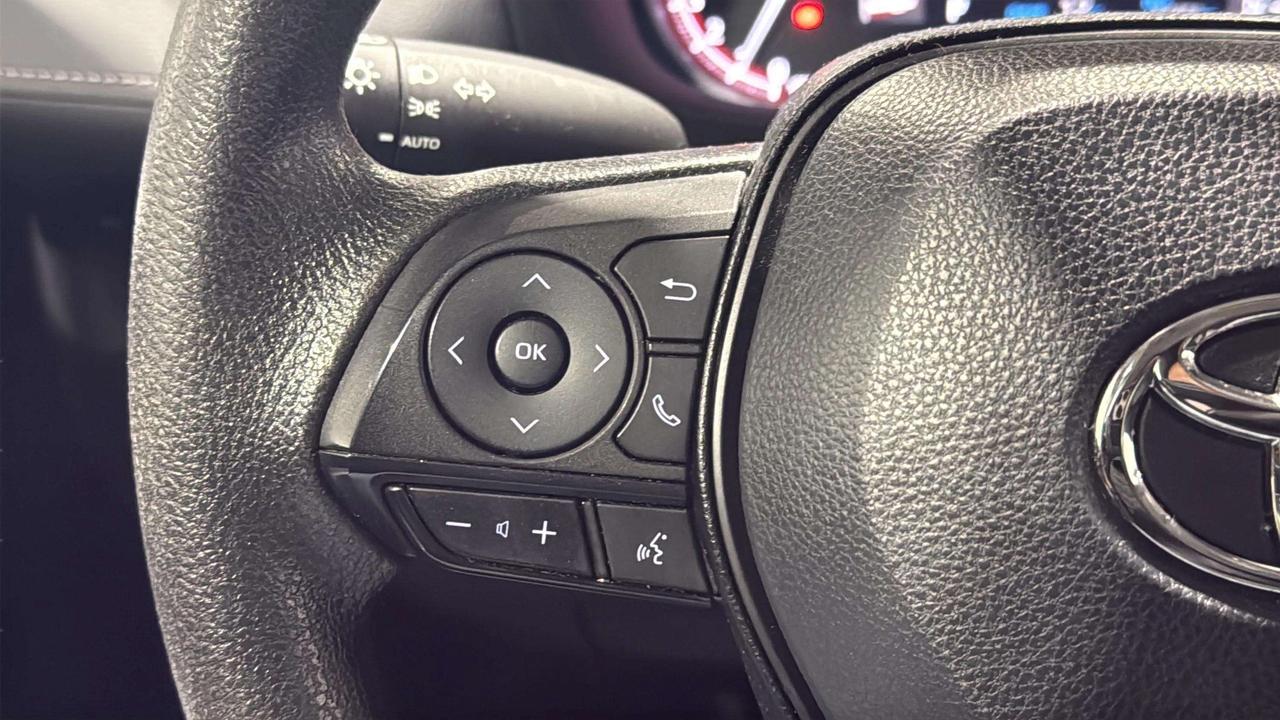 2023 Toyota RAV4 LE AWD | CARPLAY | LANE ASSIST | HEATED SEATS Photo