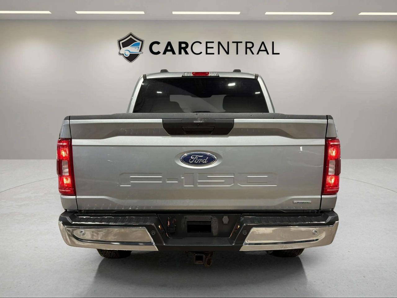 2023 Ford F-150 XLT 4X4| 3.5 ECOBOOST| CREW CAB| CLEAN CARFAX Photo3