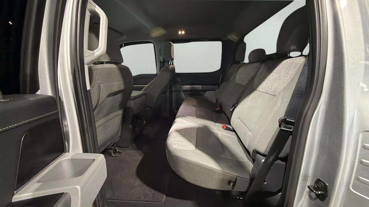 2023 Ford F-150 XLT 4X4| 3.5 ECOBOOST| CREW CAB| CLEAN CARFAX Photo