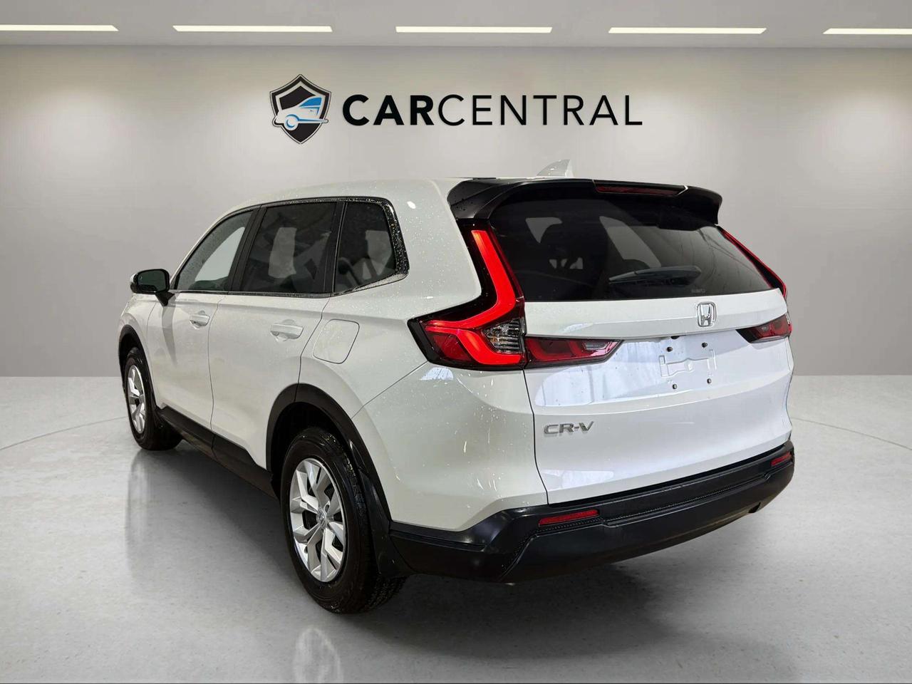 2025 Honda CR-V LX AWD | CARPLAY| 1 OWNER LEASE RETURN| CLEAN CARF Photo