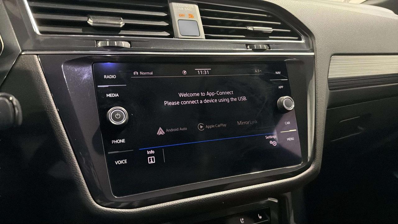 2022 Volkswagen Tiguan HIGHLINE | R LINE | 360 | LEATHER | CARPLAY| PANO Photo
