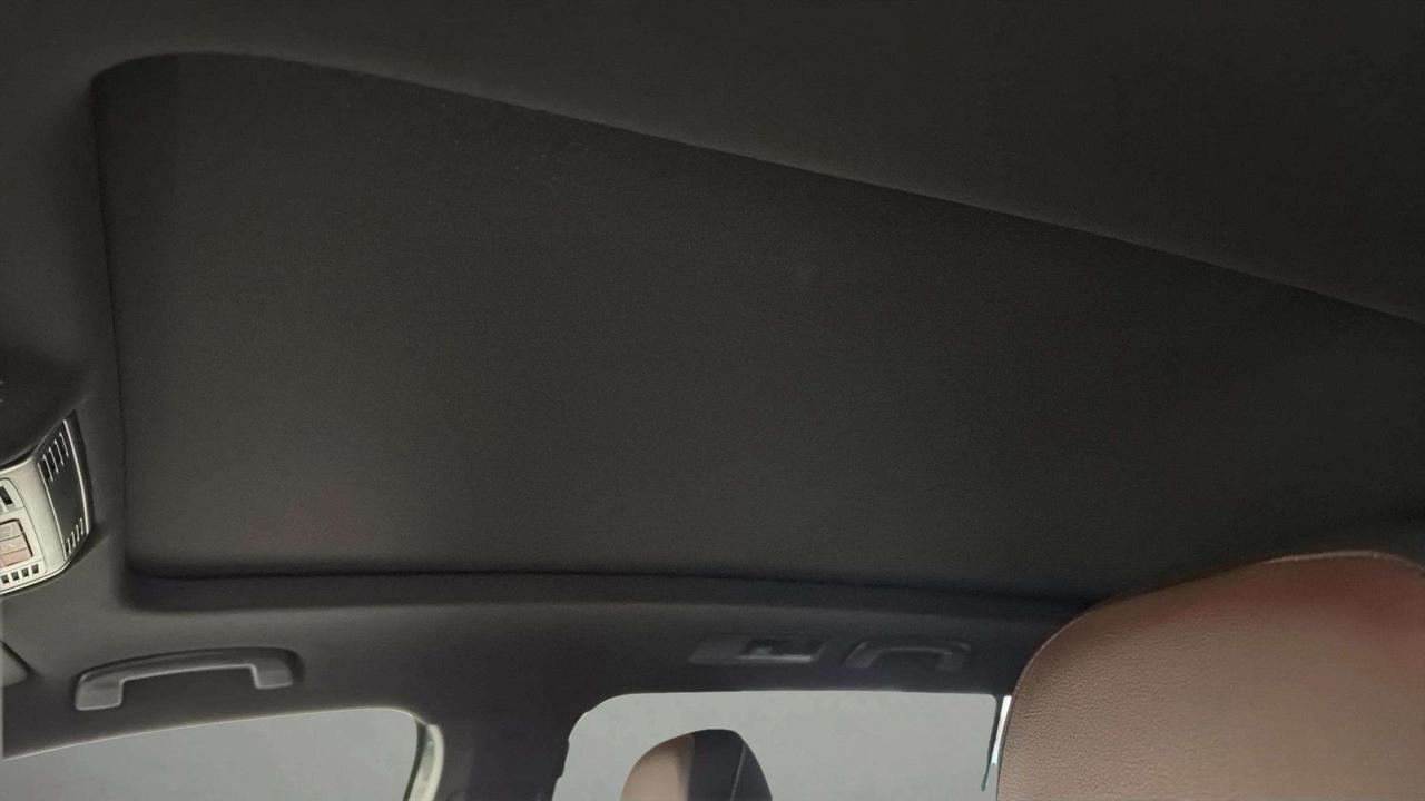 2022 Volkswagen Tiguan HIGHLINE | R LINE | 360 | LEATHER | CARPLAY| PANO Photo
