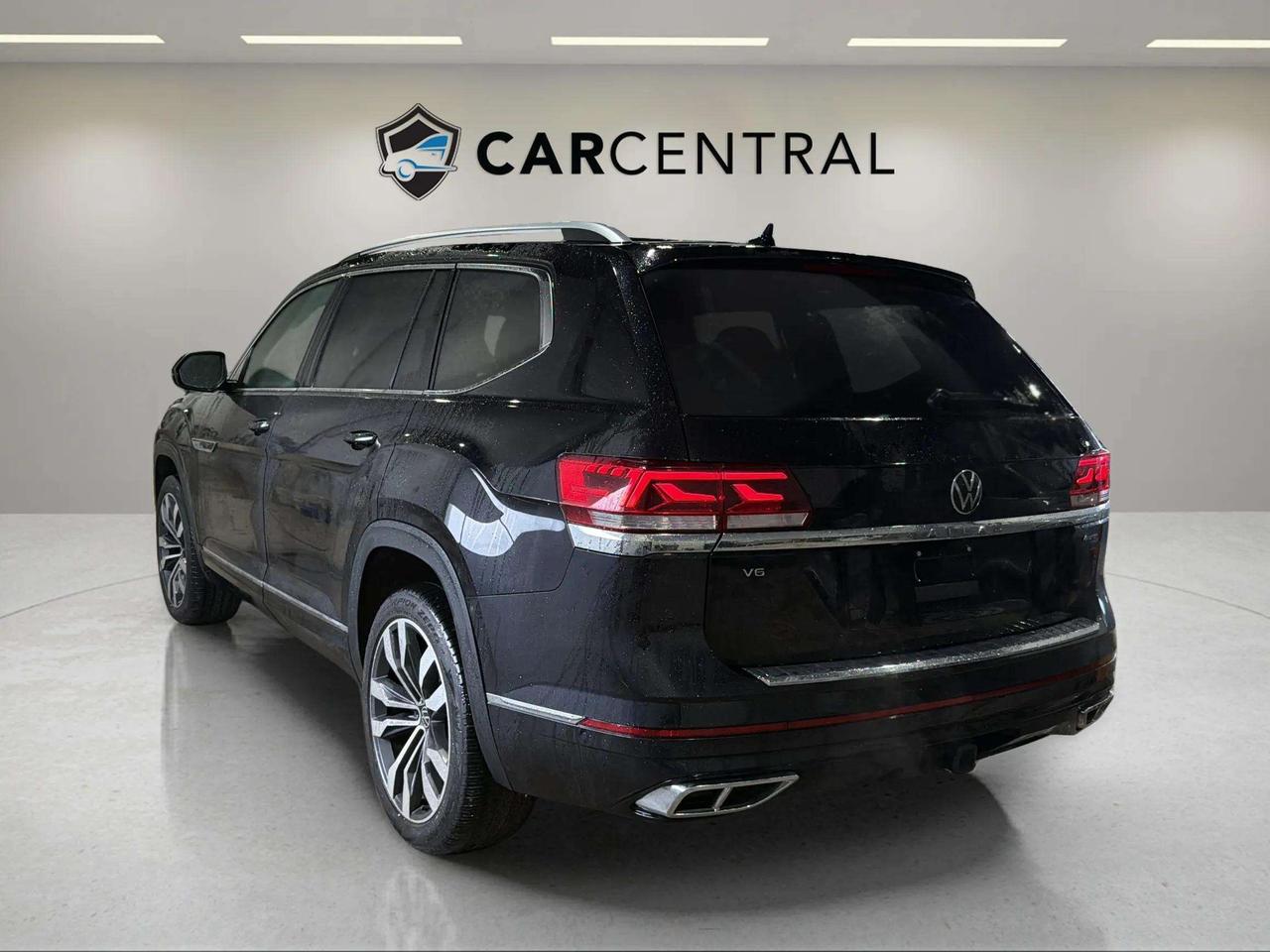 2023 Volkswagen Atlas EXECLINE R-LINE| AWD | PANO ROOF| LEATHER| 3RD ROW Photo