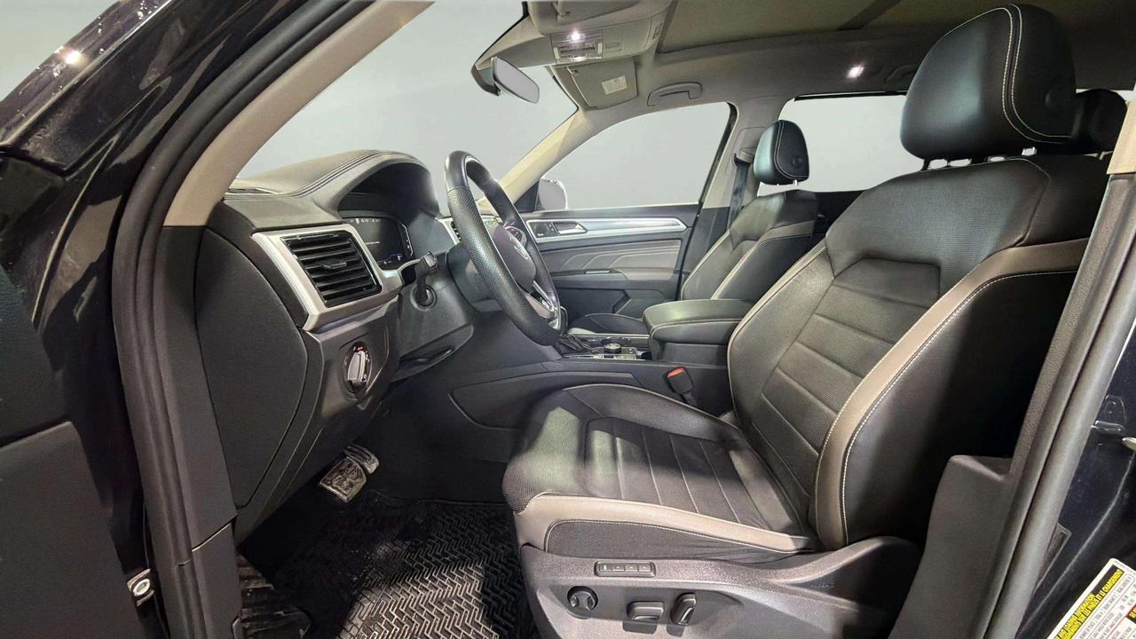 2023 Volkswagen Atlas EXECLINE R-LINE| AWD | PANO ROOF| LEATHER| 3RD ROW Photo
