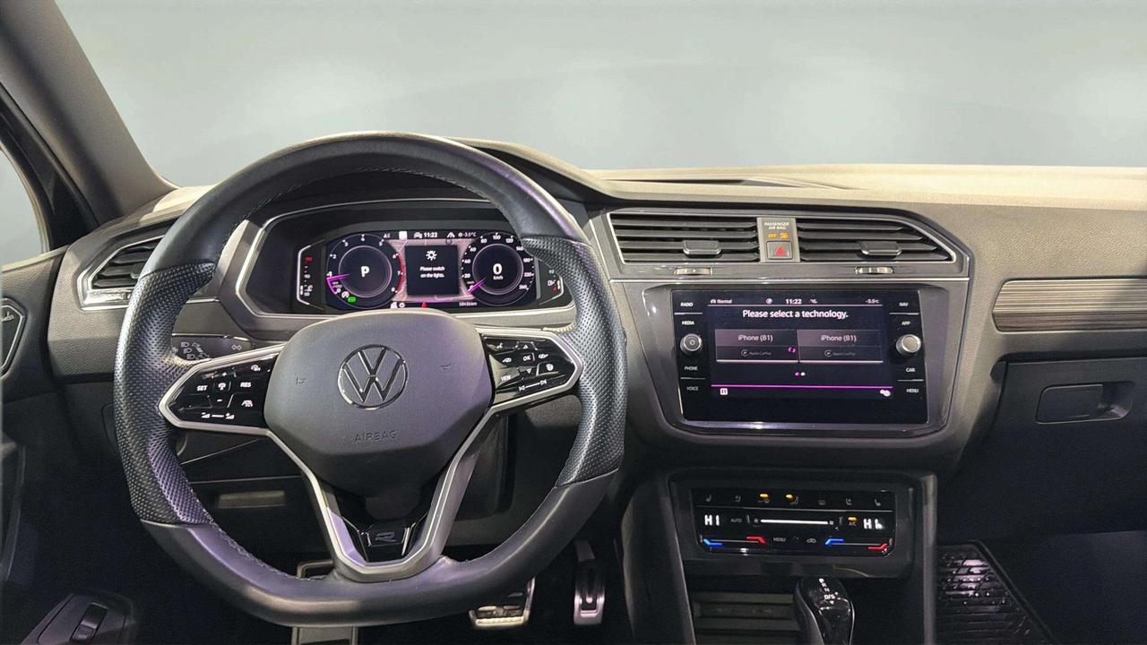 2023 Volkswagen Tiguan HIGHLINE | R-LINE | AWD | LEATHER | CLEAN CARFAX Photo