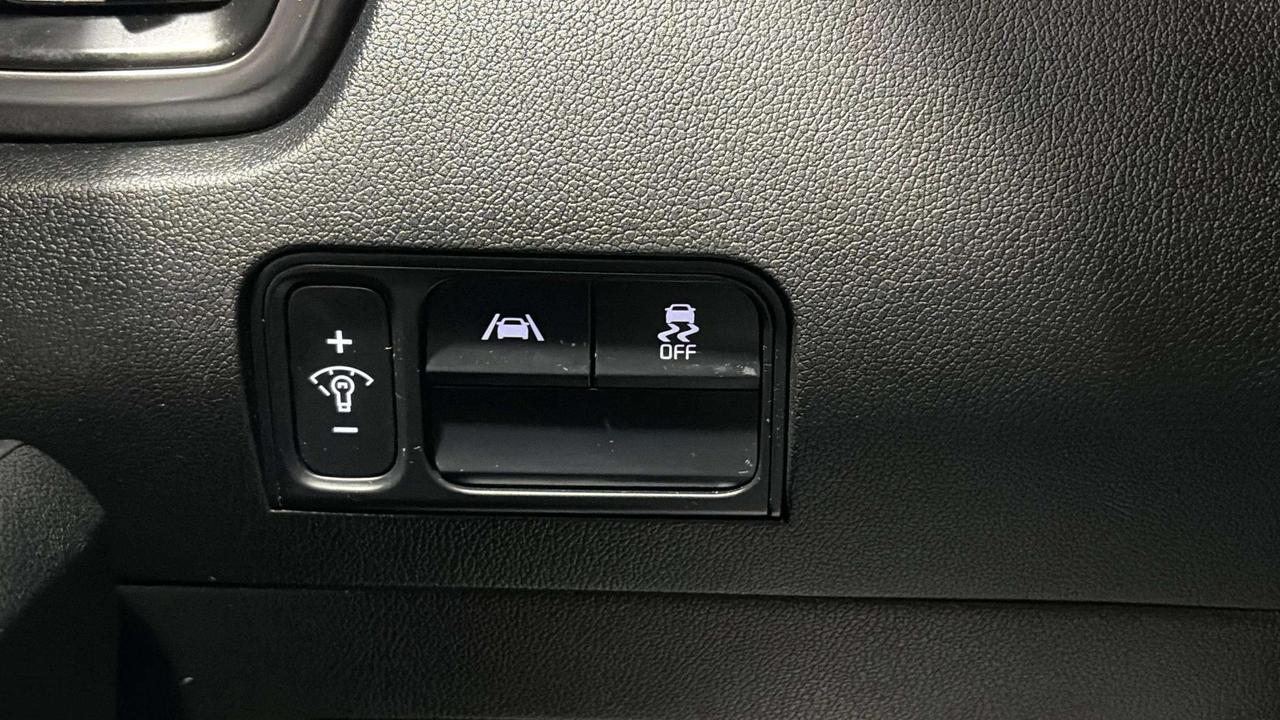 2023 Kia Sorento LX | AWD | 3RD ROW SEATS | CLEAN CARFAX Photo
