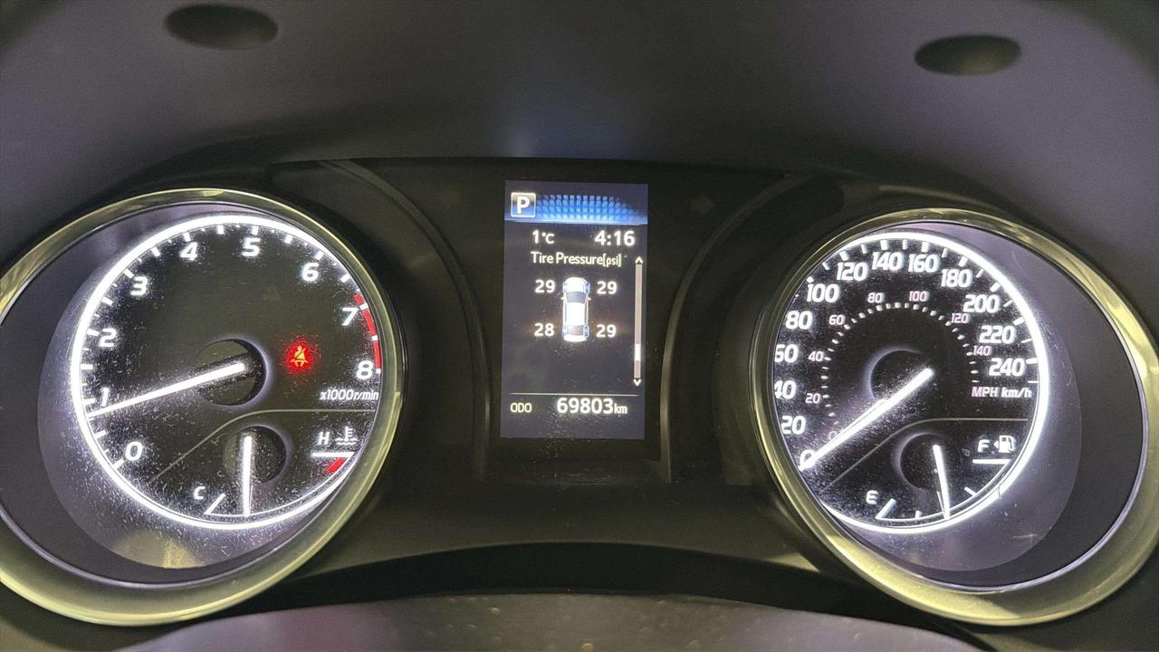 2019 Toyota Camry SE | HEATED SEATS | ALLOY'S | CARPLAY | CLEAN CARF Photo