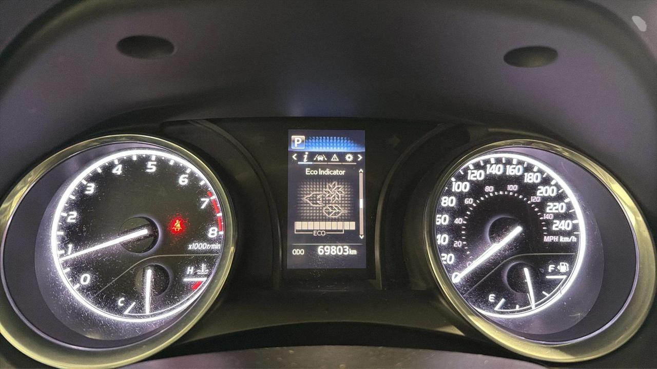 2019 Toyota Camry SE | HEATED SEATS | ALLOY'S | CARPLAY | CLEAN CARF Photo