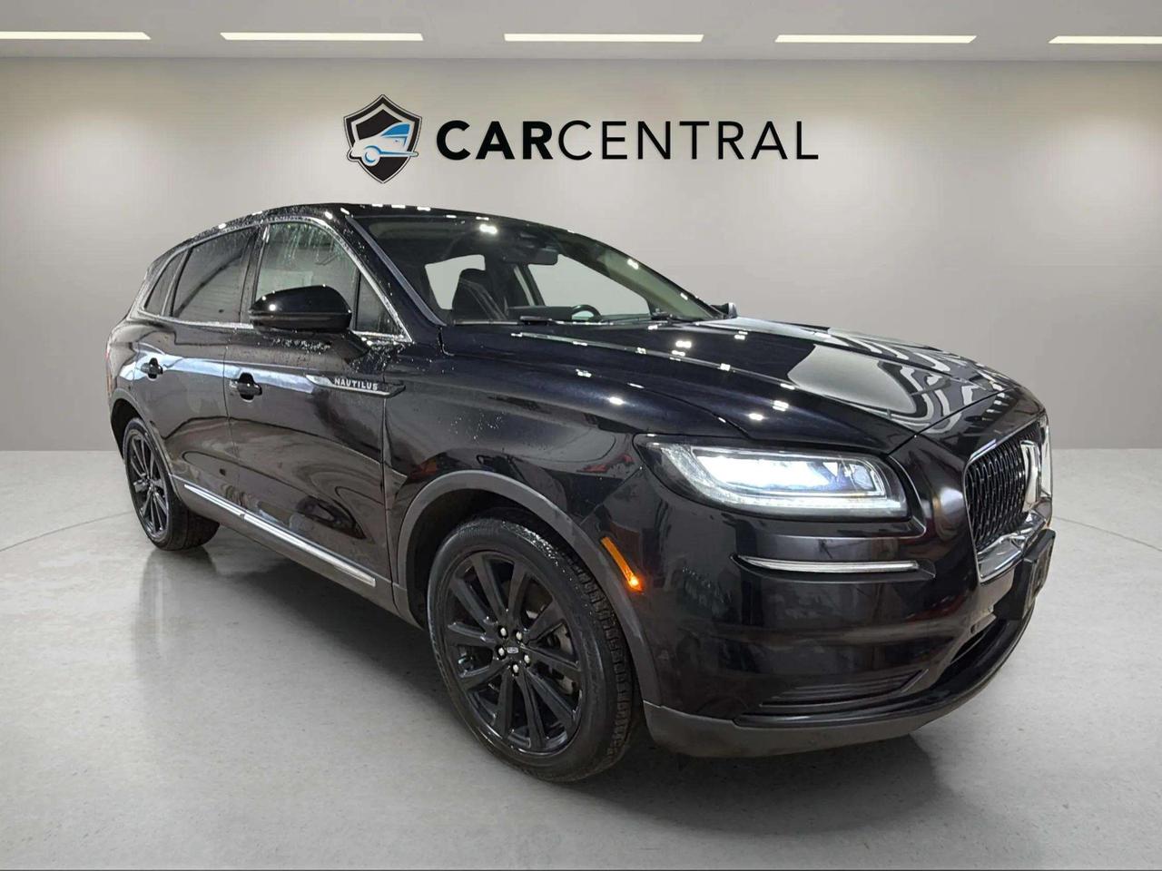 2023 Lincoln Nautilus RESERVE | AWD | MONOCHROMATIC PKG | CLEAN CARFAX Photo