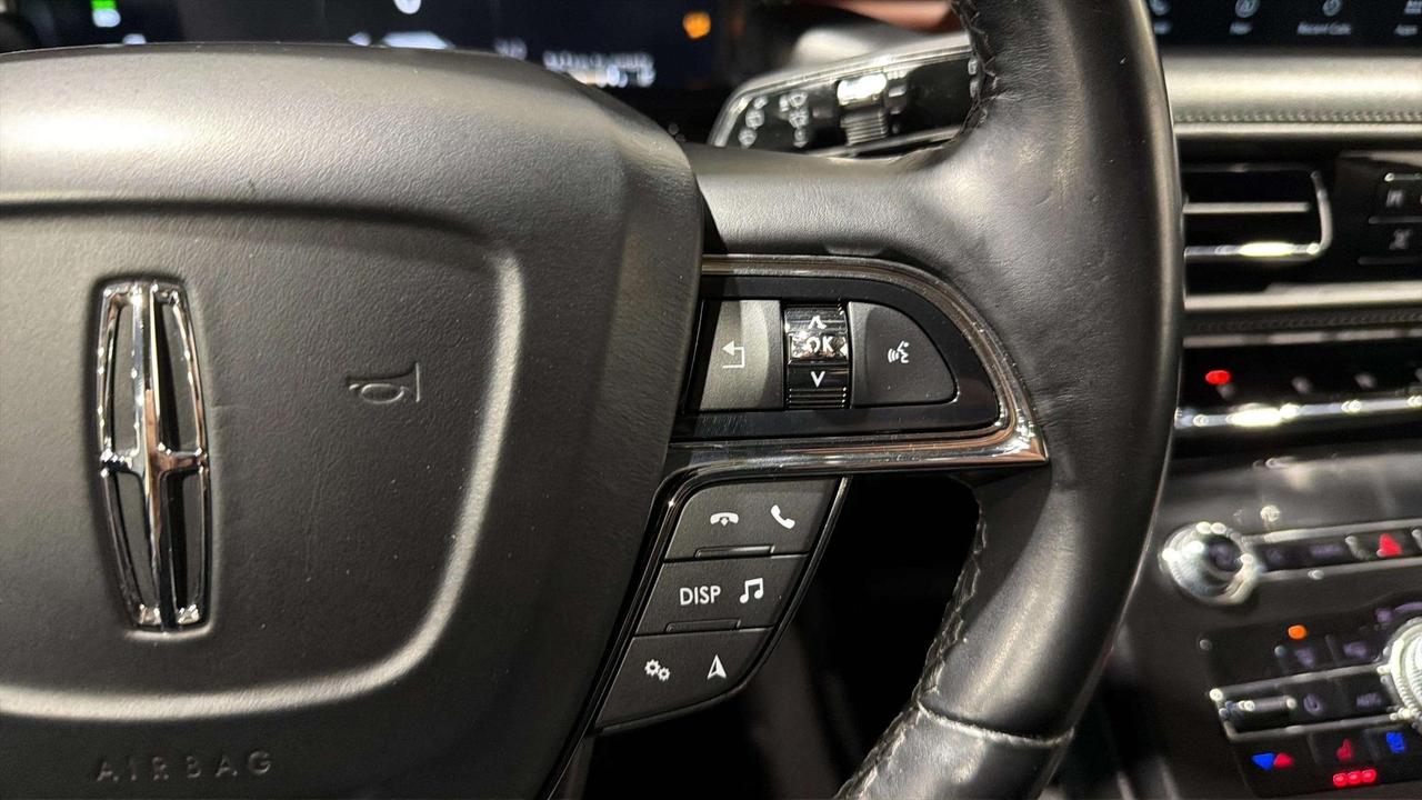 2023 Lincoln Nautilus RESERVE | AWD | MONOCHROMATIC PKG | CLEAN CARFAX Photo