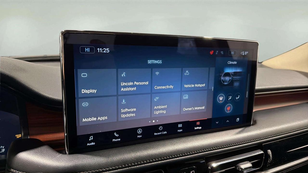 2023 Lincoln Nautilus RESERVE | AWD | MONOCHROMATIC PKG | CLEAN CARFAX Photo