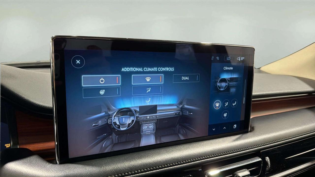 2023 Lincoln Nautilus RESERVE | AWD | MONOCHROMATIC PKG | CLEAN CARFAX Photo
