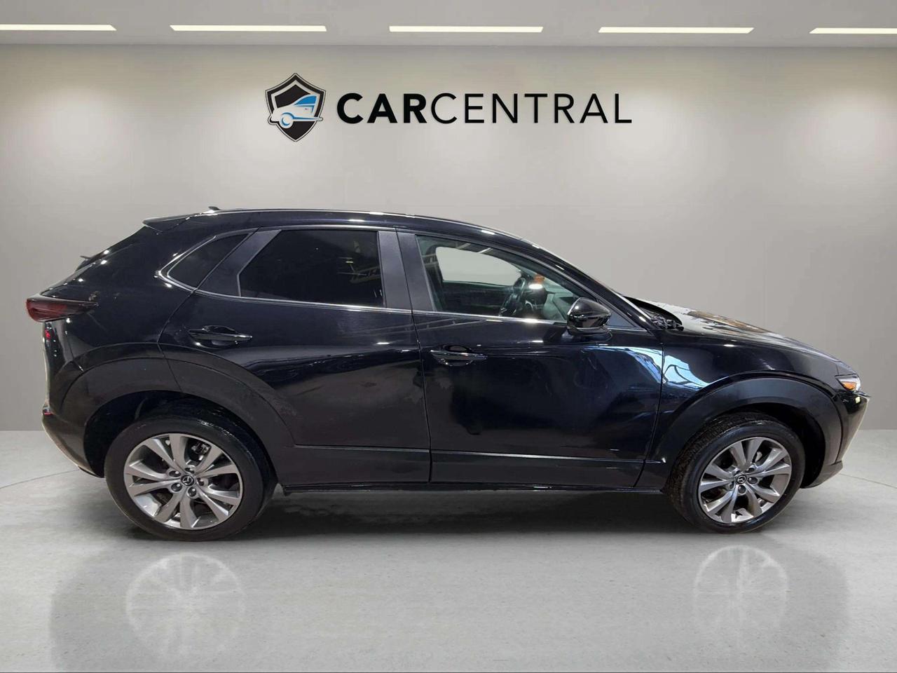 2023 Mazda CX-30 GS | AWD | HEATED SEATS | CARPLAY | CLEAN CARFAX Photo