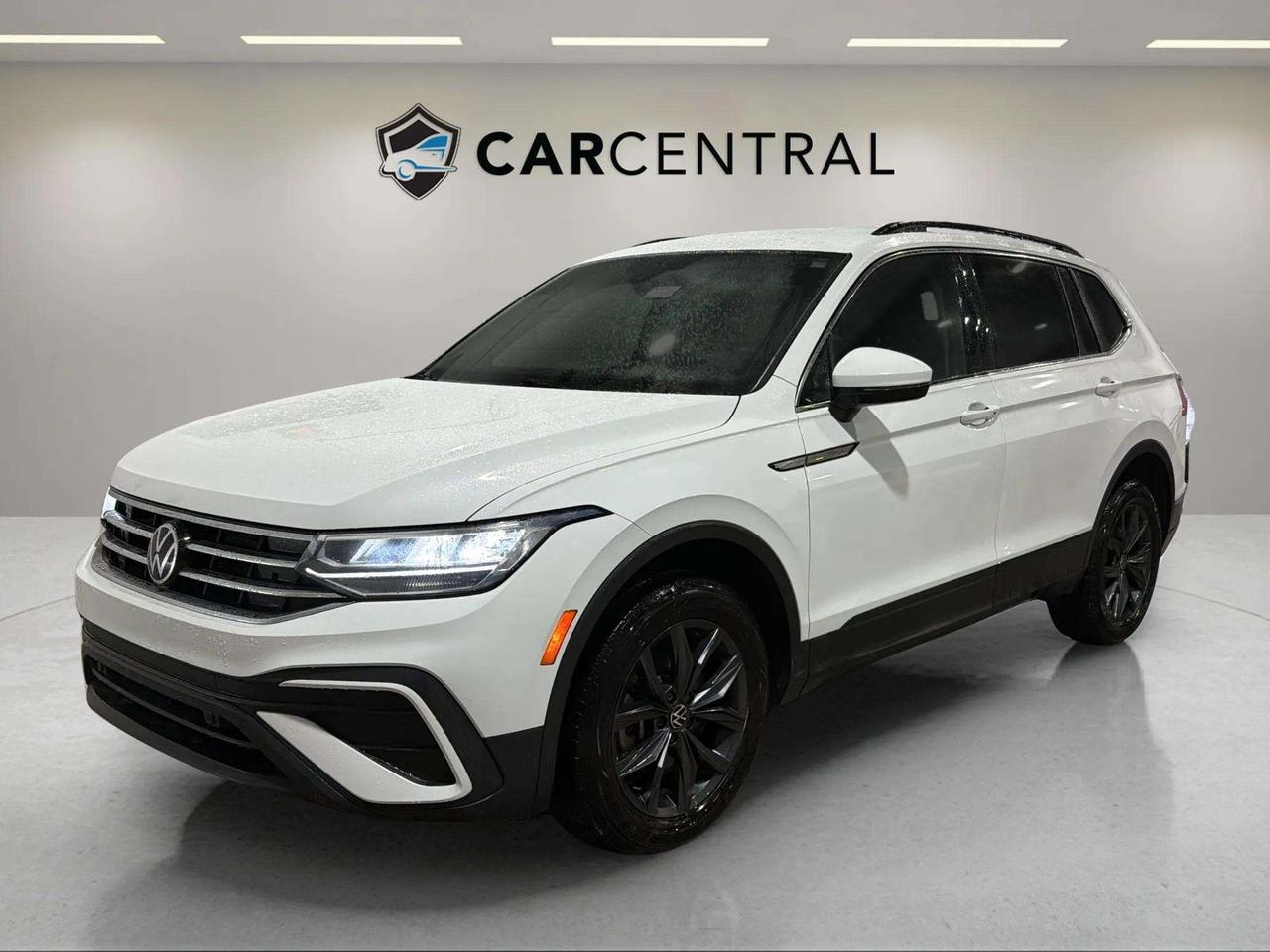 2023 Volkswagen Tiguan COMFORTLINE| CLEAN CARFAX | CARPLAY | LEATHERETTE Photo0
