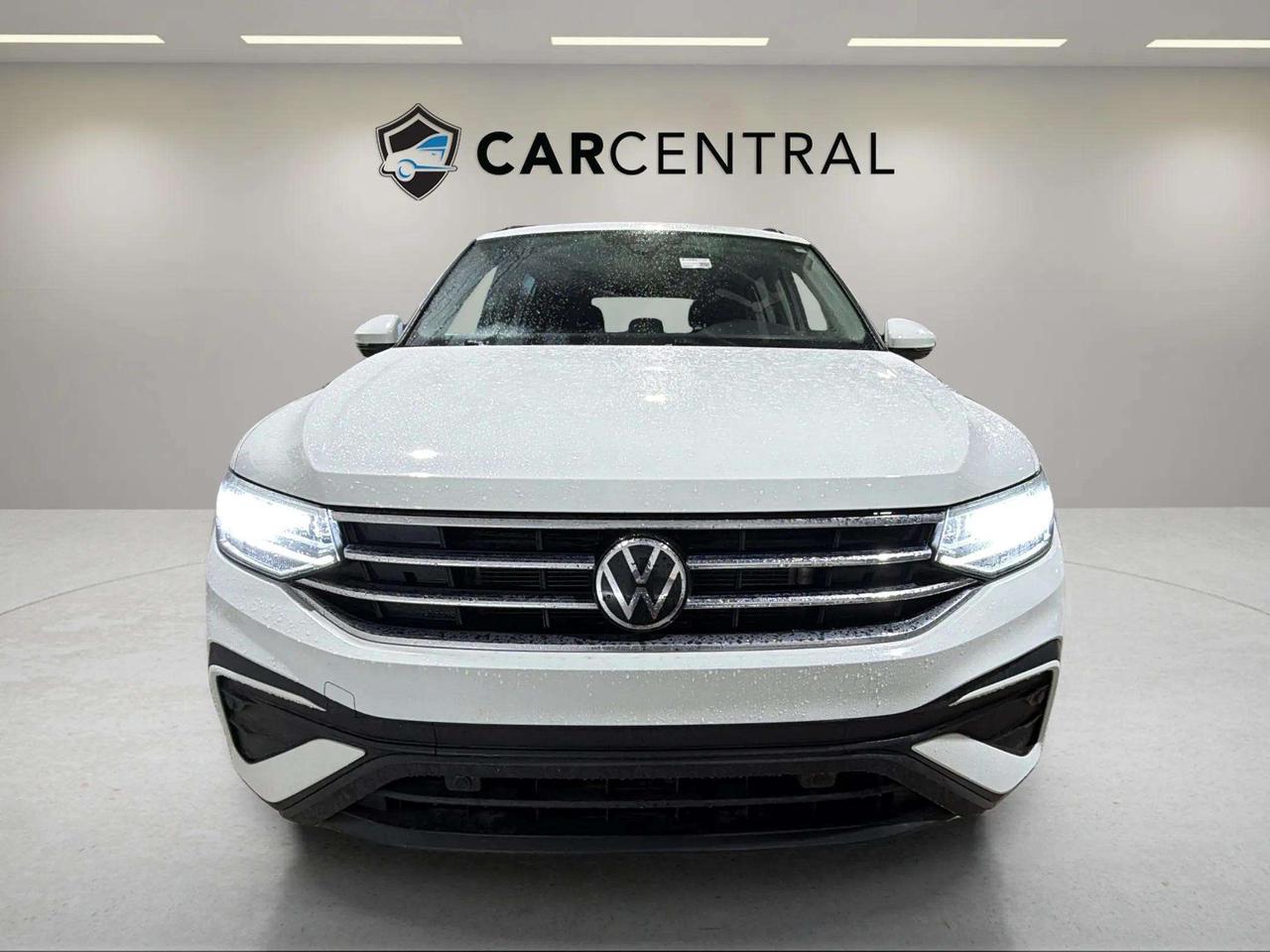 2023 Volkswagen Tiguan COMFORTLINE| CLEAN CARFAX | CARPLAY | LEATHERETTE Photo