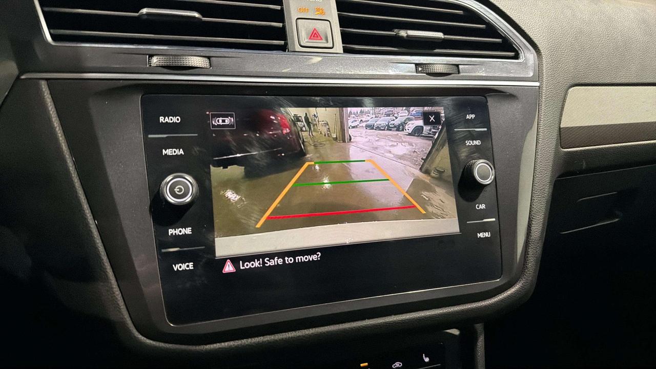 2023 Volkswagen Tiguan COMFORTLINE| CLEAN CARFAX | CARPLAY | LEATHERETTE Photo
