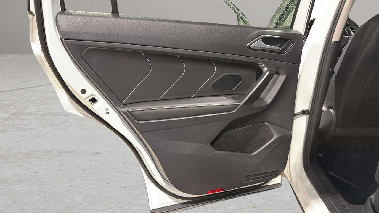 2023 Volkswagen Tiguan COMFORTLINE| CLEAN CARFAX | CARPLAY | LEATHERETTE Photo