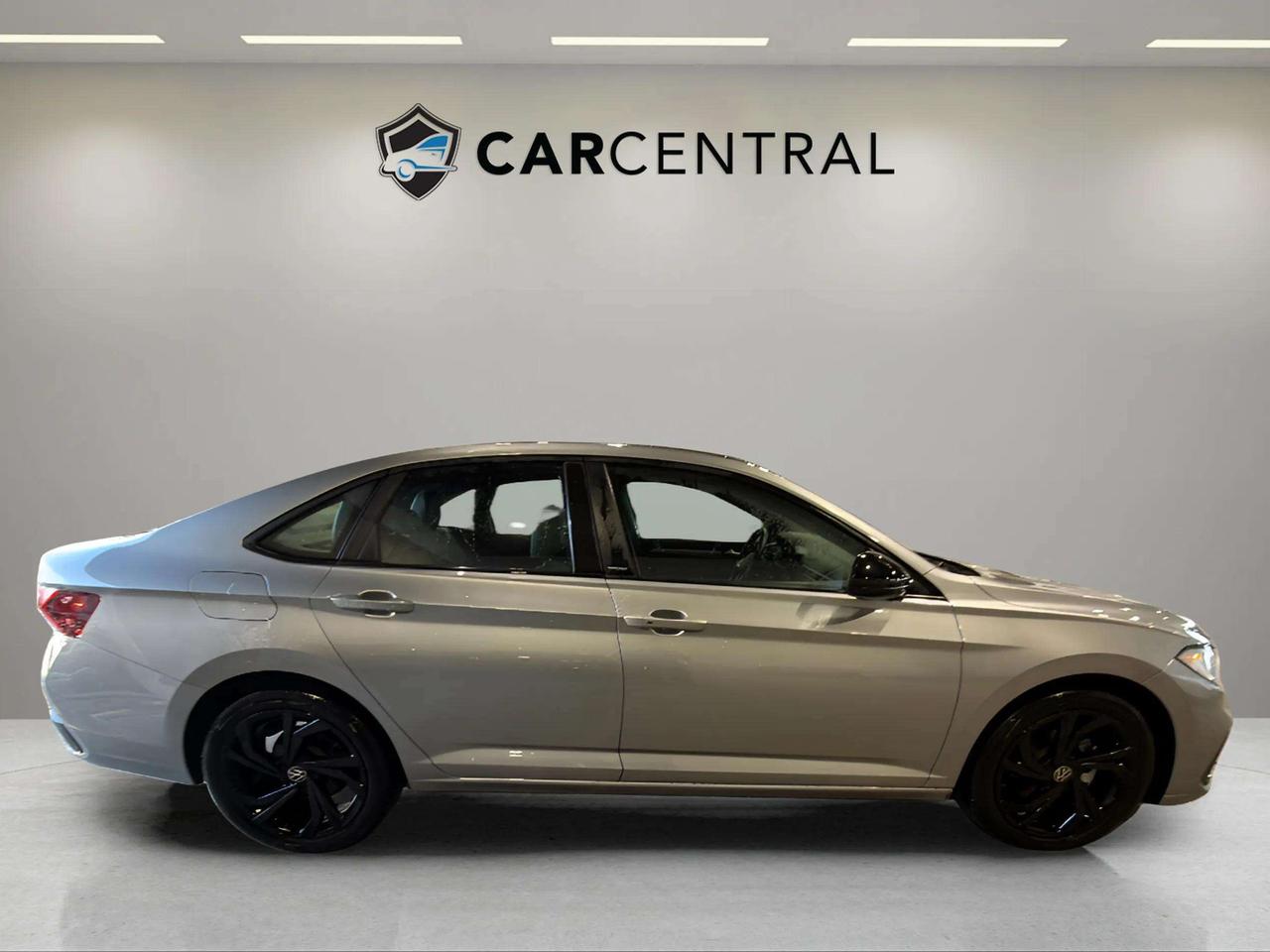 2025 Volkswagen Jetta COMFORTLINE | SPORT | PANO ROOF | CLEAN CARFAX Photo