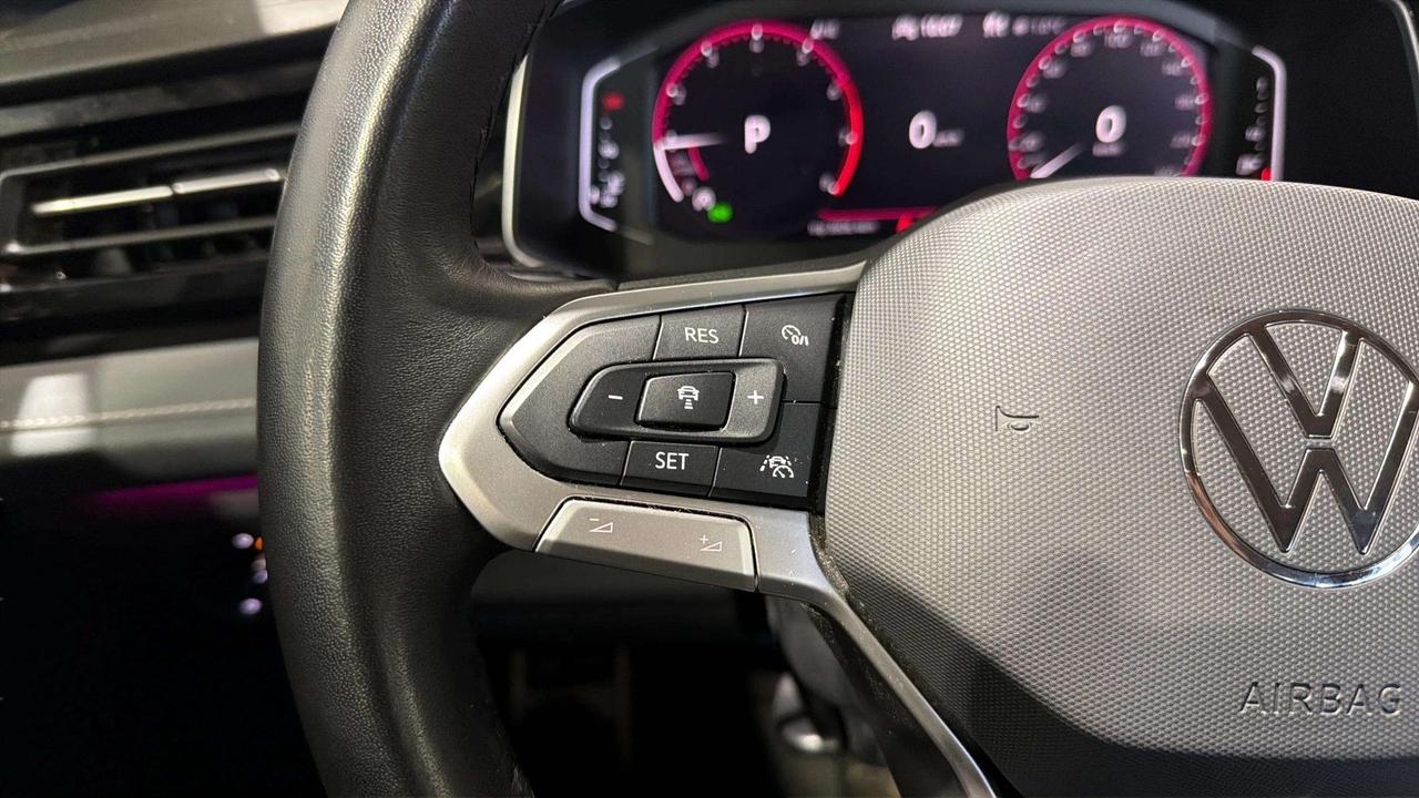 2025 Volkswagen Jetta COMFORTLINE | SPORT | PANO ROOF | CLEAN CARFAX Photo