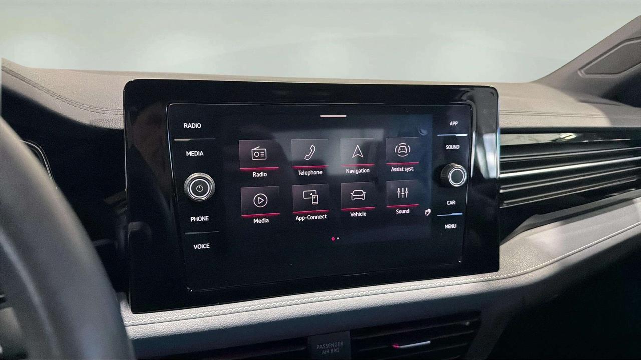 2025 Volkswagen Jetta COMFORTLINE | SPORT | PANO ROOF | CLEAN CARFAX Photo