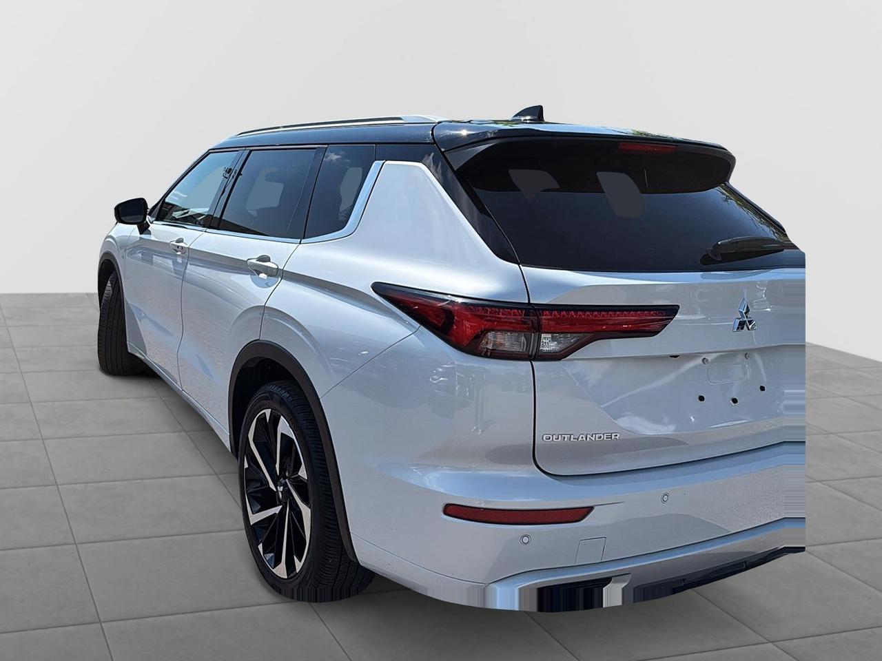2024 Mitsubishi Outlander GT Premium model|CPO Photo