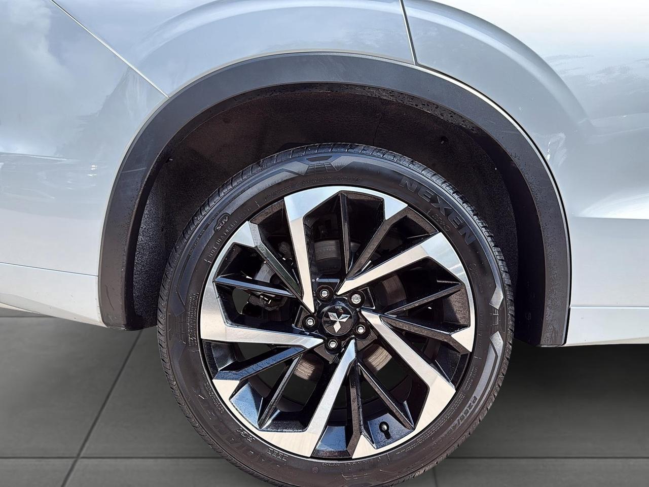 2024 Mitsubishi Outlander GT Premium model|CPO Photo