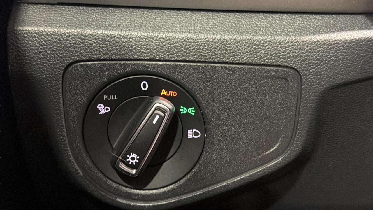 2022 Volkswagen Atlas Cross Sport COMFORTLINE | CLEAN CARFAX| CARPLAY | LEATHERETTE Photo
