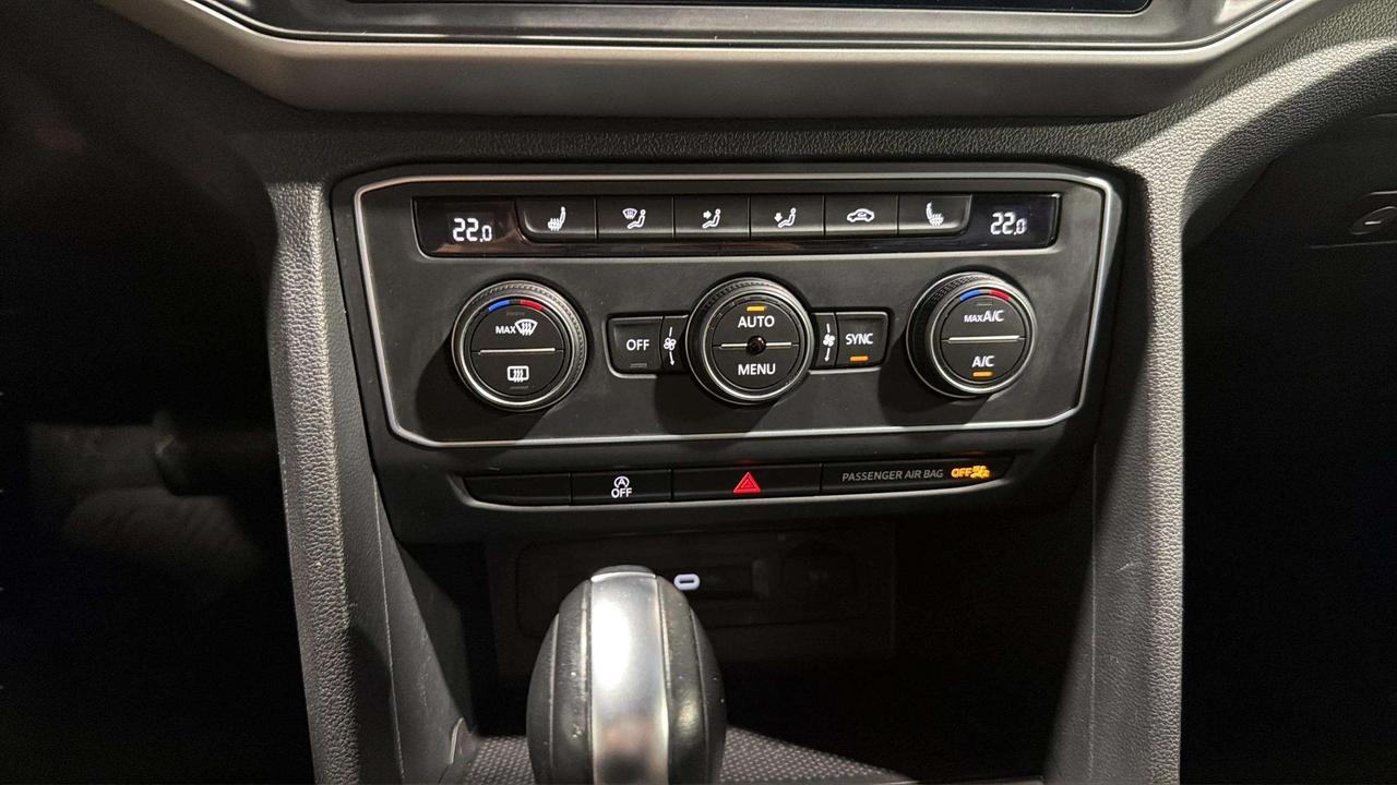 2022 Volkswagen Atlas Cross Sport COMFORTLINE | CLEAN CARFAX| CARPLAY | LEATHERETTE Photo