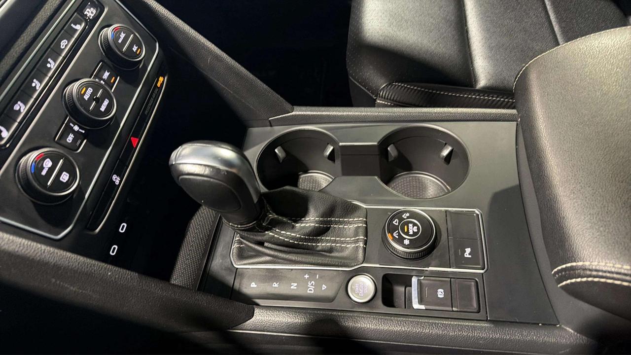 2022 Volkswagen Atlas Cross Sport COMFORTLINE | CLEAN CARFAX| CARPLAY | LEATHERETTE Photo
