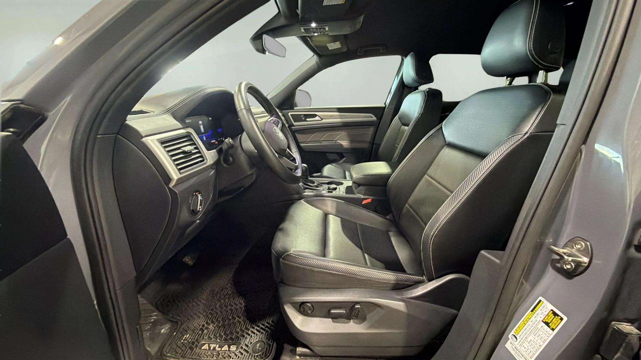 2022 Volkswagen Atlas Cross Sport COMFORTLINE | CLEAN CARFAX| CARPLAY | LEATHERETTE Photo