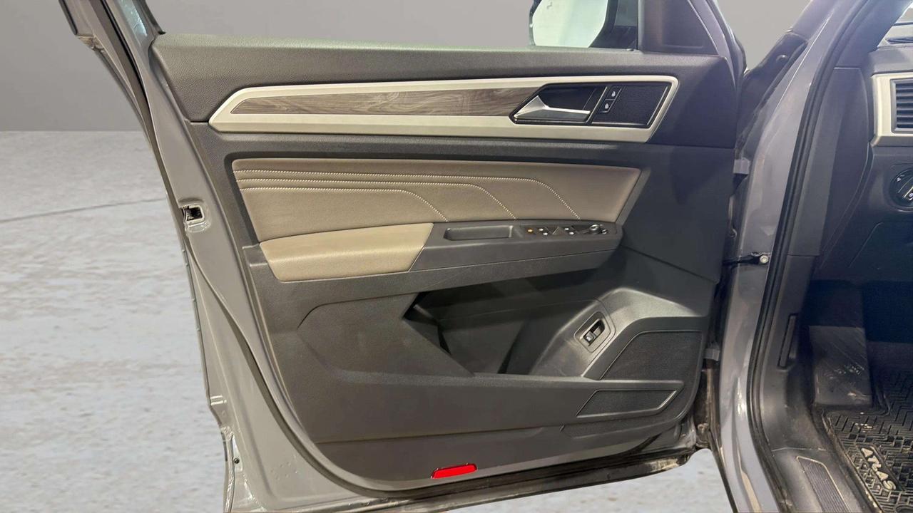 2022 Volkswagen Atlas Cross Sport COMFORTLINE | CLEAN CARFAX| CARPLAY | LEATHERETTE Photo