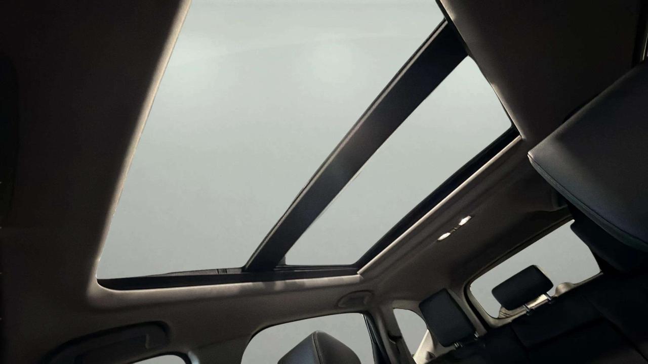 2019 Honda CR-V TOURING | SUNROOF| 18 SERVICE REC | LEATHER Photo