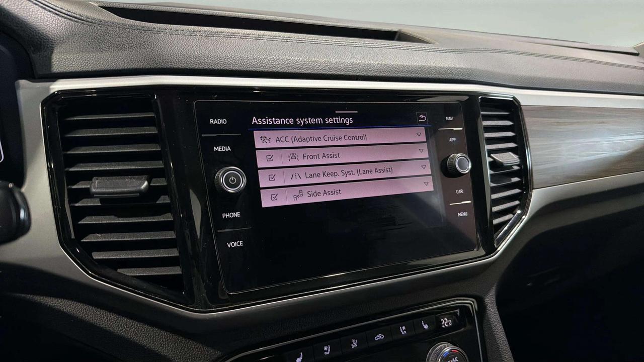 2022 Volkswagen Atlas HIGHLINE | CLEAN CARFAX | STARTER | CARPLAY Photo