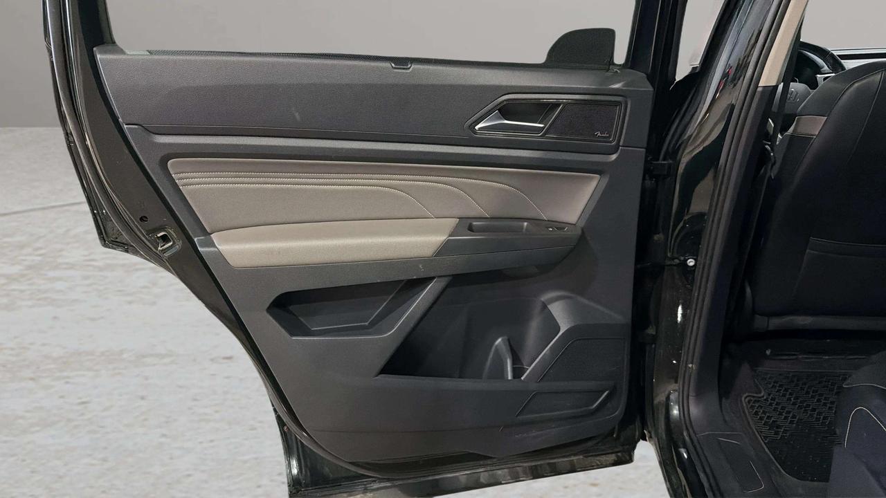 2022 Volkswagen Atlas HIGHLINE | CLEAN CARFAX | STARTER | CARPLAY Photo