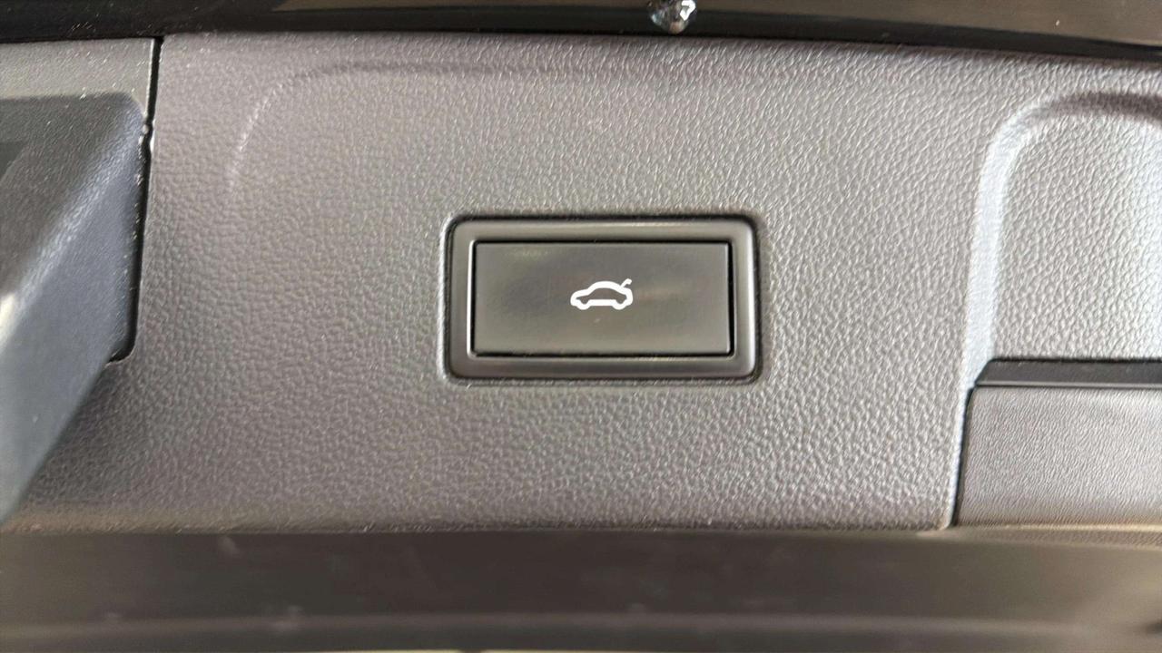 2022 Volkswagen Atlas HIGHLINE | CLEAN CARFAX | STARTER | CARPLAY Photo