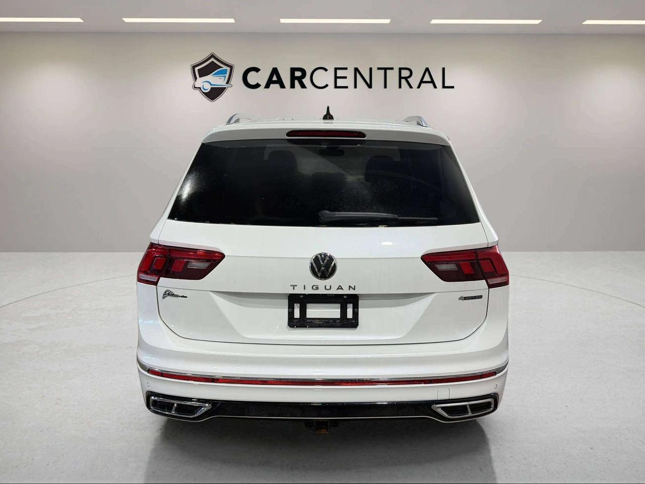 2022 Volkswagen Tiguan HIGHLINE R-LINE | LOADED|  1 OWNER | CLEAN CARFAX Photo