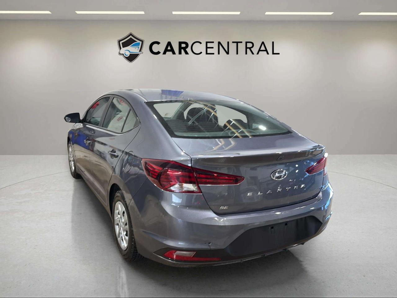 2020 Hyundai Elantra ESSENTIAL | HEATED SEATS | CARPLAY | CLEAN CARFAX Photo2