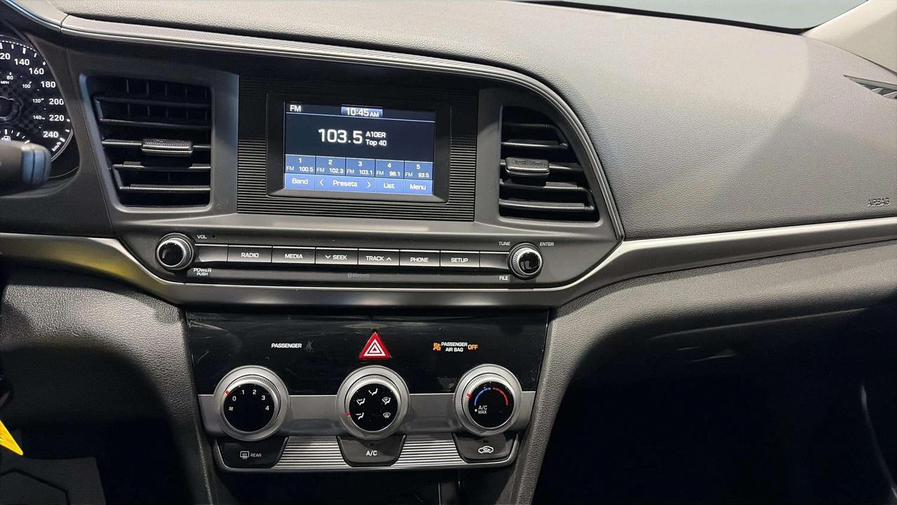 2020 Hyundai Elantra ESSENTIAL | HEATED SEATS | CARPLAY | CLEAN CARFAX Photo