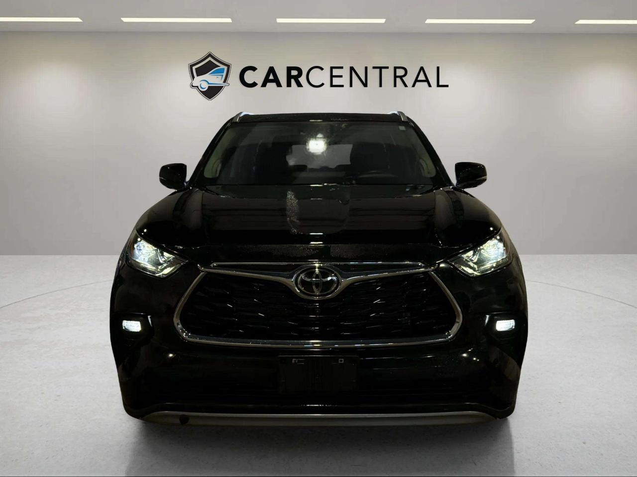 2024 Toyota Highlander PLATINUM | AWD | PANO ROOF | LEATHER | CLEAN CARFA Photo