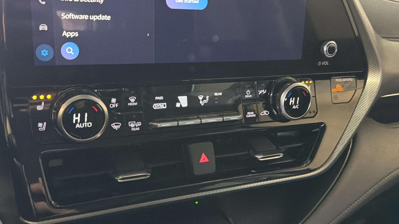 2024 Toyota Highlander PLATINUM | AWD | PANO ROOF | LEATHER | CLEAN CARFA Photo