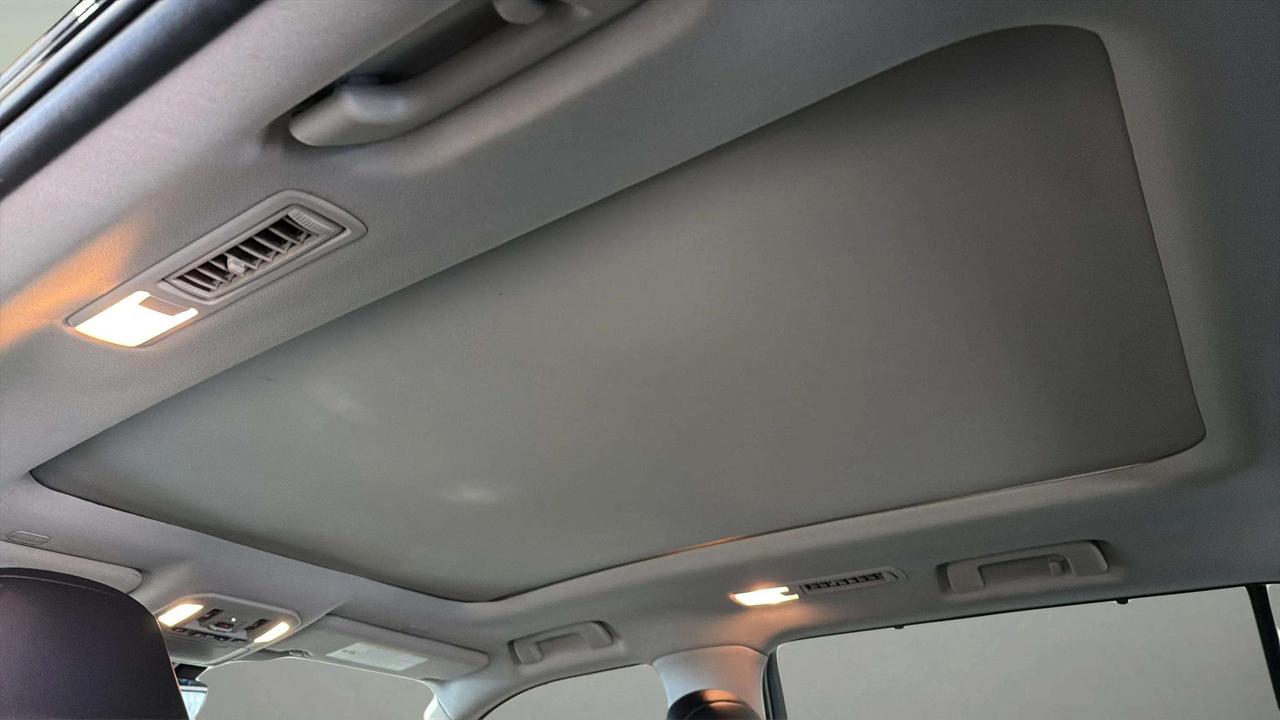 2024 Toyota Highlander PLATINUM | AWD | PANO ROOF | LEATHER | CLEAN CARFA Photo