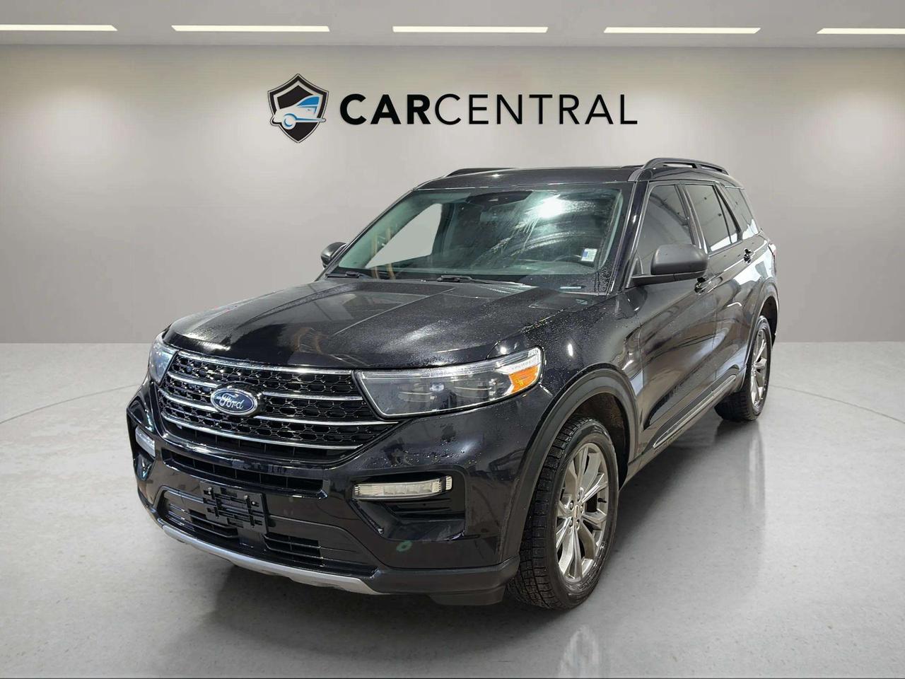 2021 Ford Explorer XLT | 4WD | PANO ROOF | TOW PKG | CLEAN CARFAX Photo0