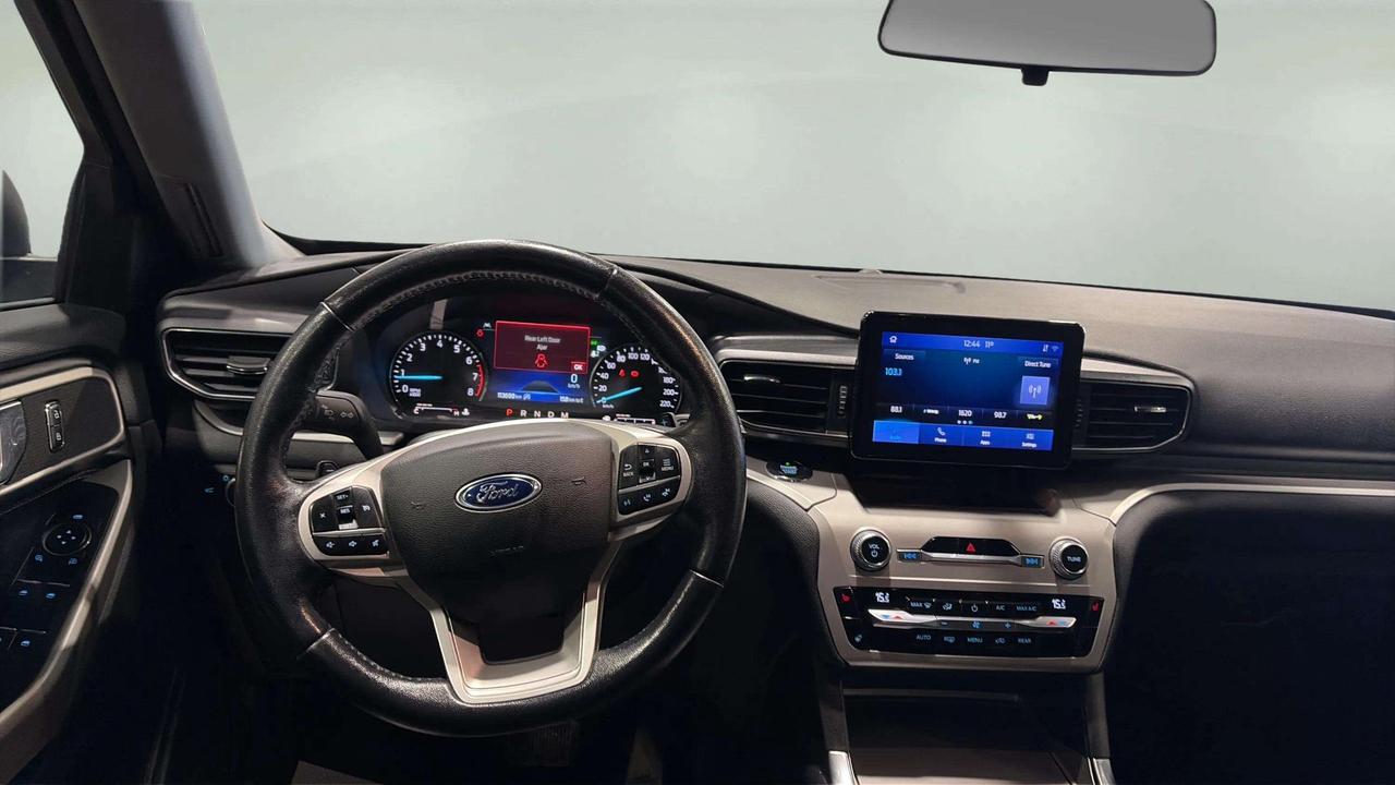 2021 Ford Explorer XLT | 4WD | PANO ROOF | TOW PKG | CLEAN CARFAX Photo