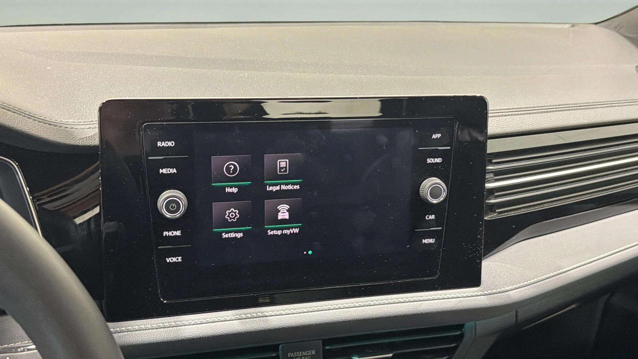2025 Volkswagen Jetta COMFORTLINE | SPORT | PANO ROOF | BLACK ALLOYS Photo