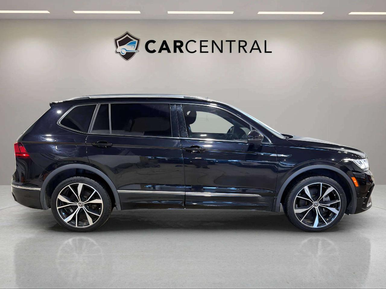 2023 Volkswagen Tiguan HIGHLINE | R LINE | CLEAN CARFAX | PANO |360 Photo