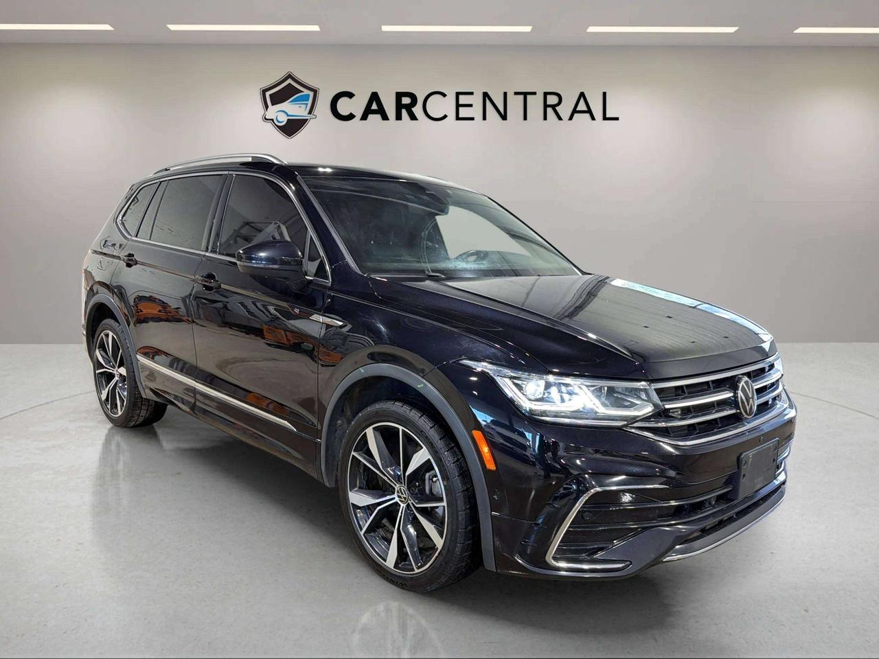 2023 Volkswagen Tiguan HIGHLINE | R LINE | CLEAN CARFAX | PANO |360 Photo
