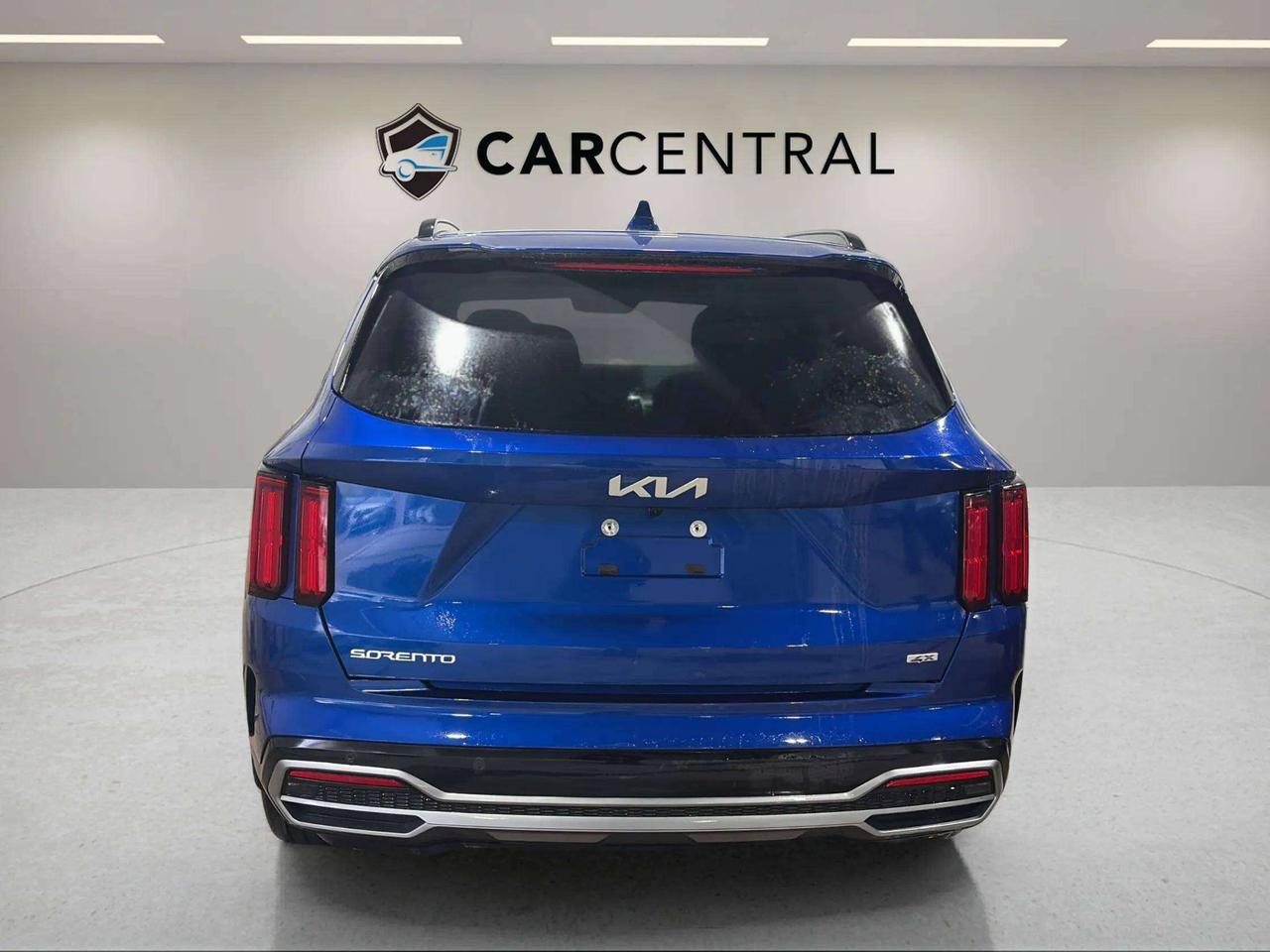 2023 Kia Sorento SX | CLEAN CARFAX| LEATHER | 9 SERVICE| 1 OWNER Photo3